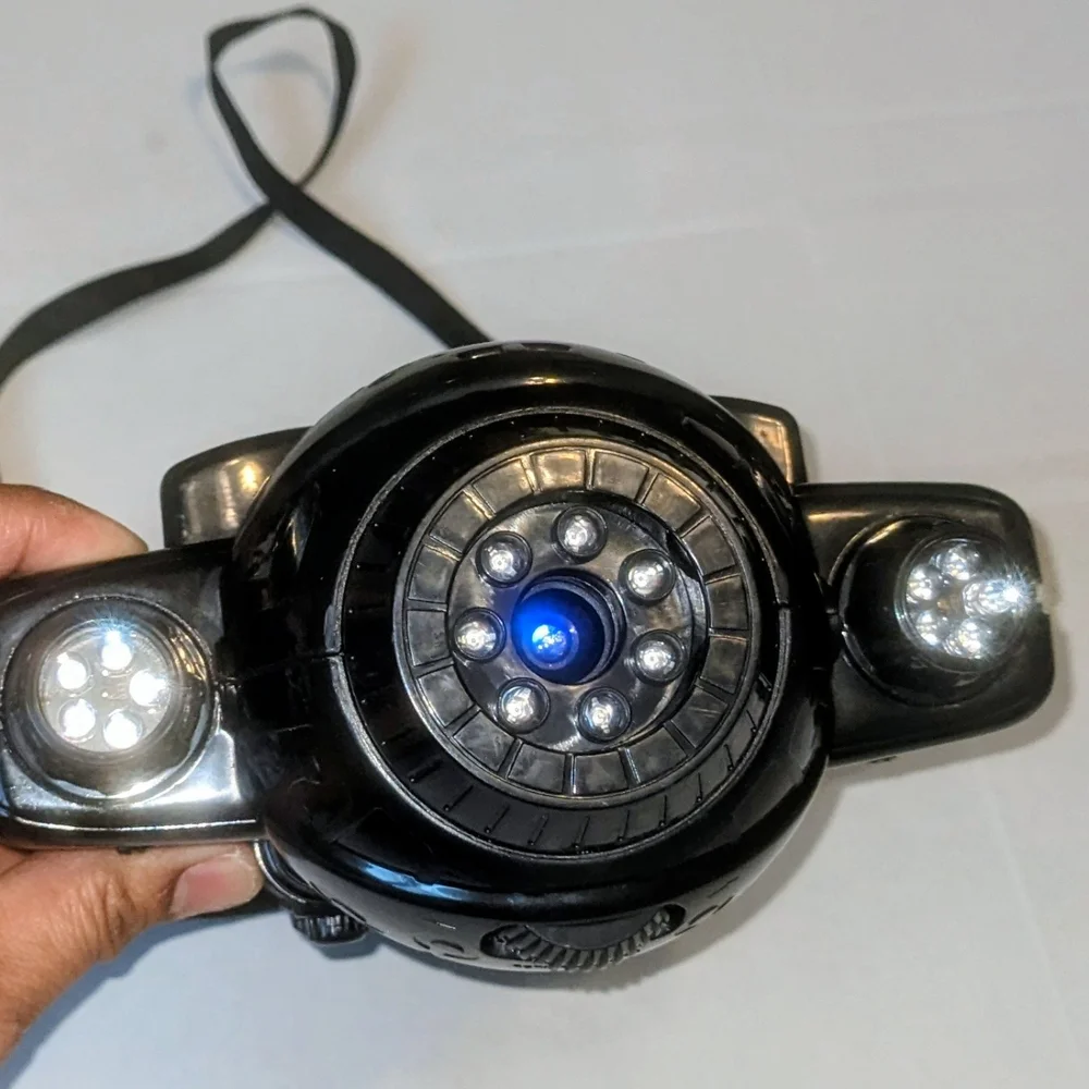 Jakks Pacific Real Tech SPYNET Ultra Night Vision Infrared Goggles 2011